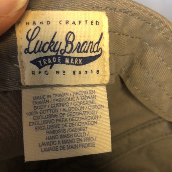 LUCKY BRAND gray cotton adjustable baseball hat. Buckle closure. - Picture 9 of 10